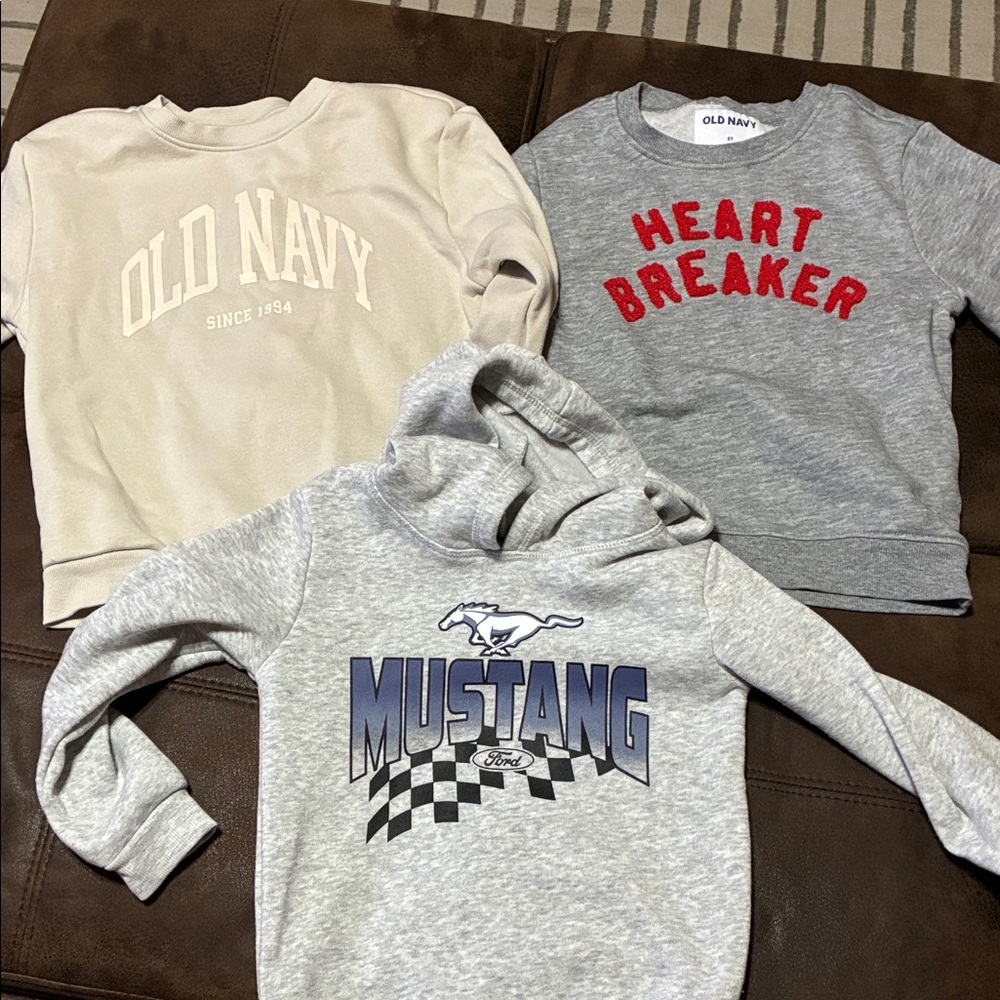 Toddler sweat shirts (lot of 3)
